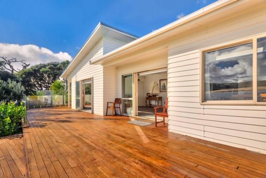 The Bach Wai Rua A Waterfront Home Опонони Екстериор снимка